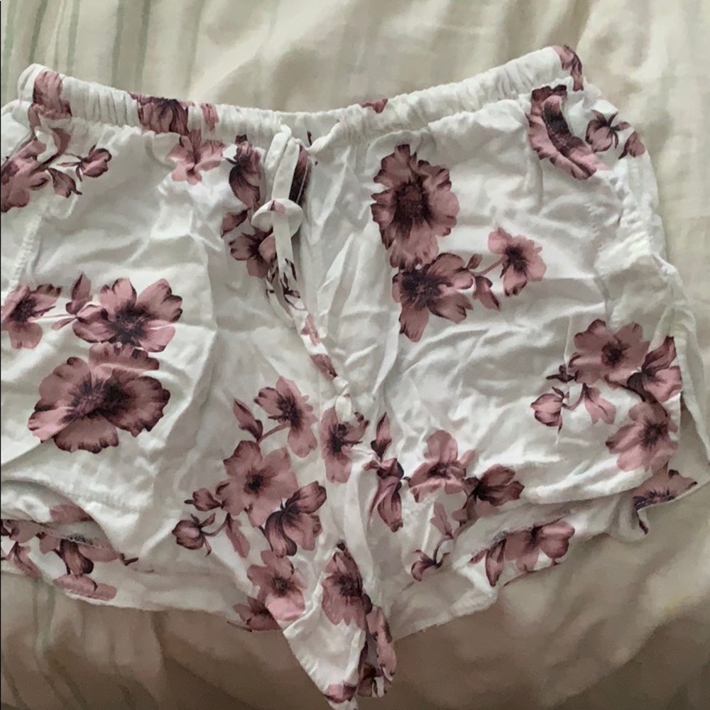 Brandy Melville fabric shorts